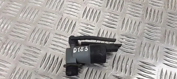 Nissan Qashqai Windscreen/windshield washer pump 9641553880