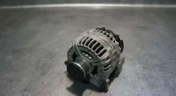 Volkswagen Golf VI Generator/alternator LRA03504