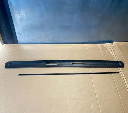 Mercedes-Benz E W124 Tailgate trim 1247500093