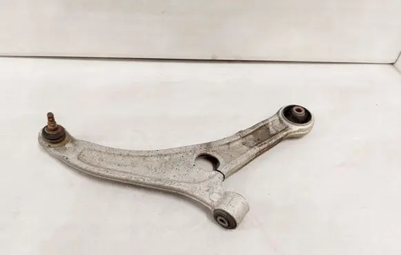 Hyundai i40 Front control arm 849106 A6082M