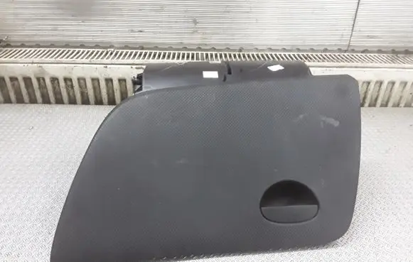 Seat Toledo III (5P) Glove box set 5P1857103