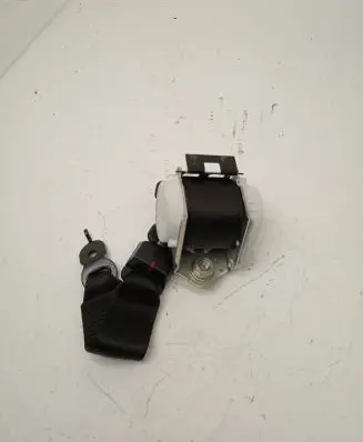 BMW M6 Middle seatbelt (rear) 7247667