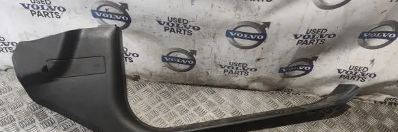 Mercedes-Benz GL X166 Front sill trim cover A1666800035