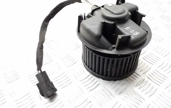 Dacia Logan I Heater fan/blower 8200486104