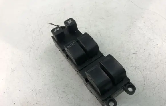 Nissan Primera Electric window control switch 25401AV640