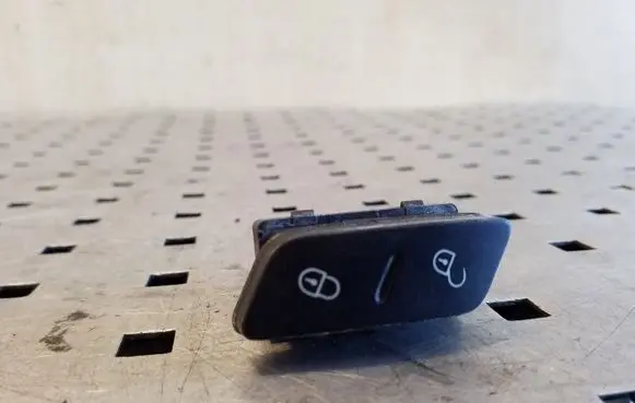 Central locking switch button