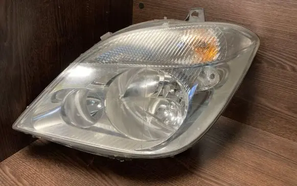 Mercedes-Benz Sprinter W906 Headlight/headlamp A9068200161 9068200161