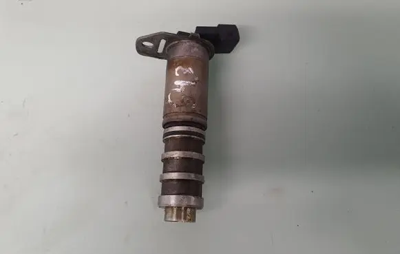 BMW X5 E70 Camshaft vanos timing valve 7585776 11367585776 8605123