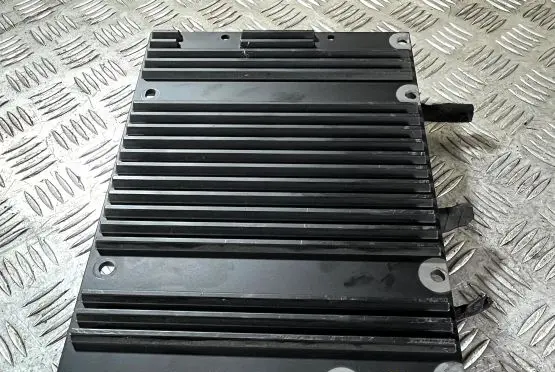 Volvo C70 Sound amplifier 31310001 31310003