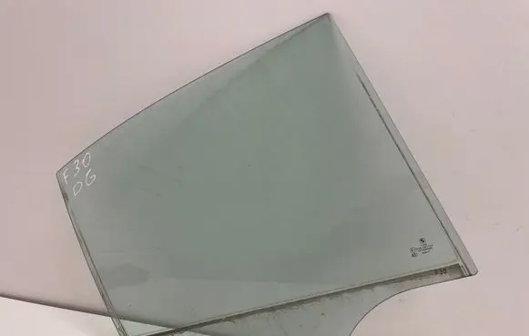 BMW 3 F30 F35 F31 Rear door window glass E000137