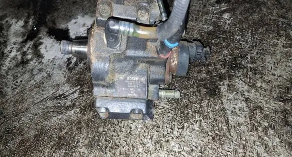 Renault Scenic I Fuel injection high pressure pump 7700111010 0445010018