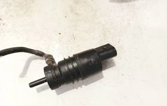 BMW 5 GT F07 Windscreen/windshield washer pump 6712693416001 67126934160-01