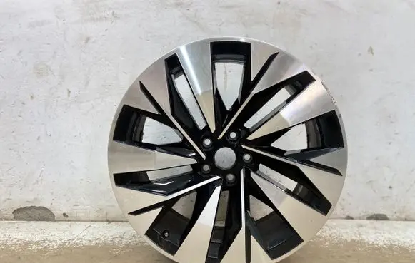 Renault Rafale R20 alloy rim 