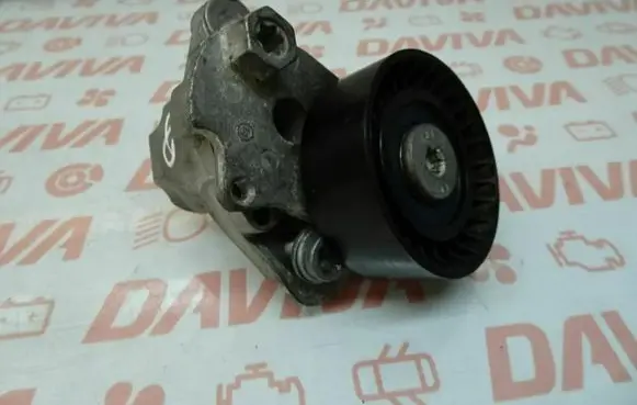 Volkswagen Polo V 6R Alternator belt tensioner 04E145299L