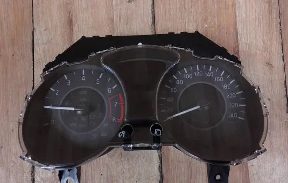 Nissan Juke I F15 Speedometer (instrument cluster) 24810BV64D BV64D
