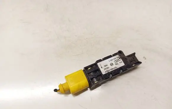 Audi A6 S6 C5 4B Airbag deployment crash/impact sensor 4B0959643C