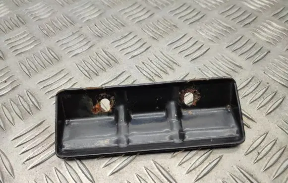 Battery bracket