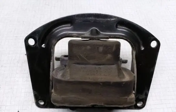 Chrysler Sebring (ST-22 - JR) Engine mount bracket 4668135 4573775AB