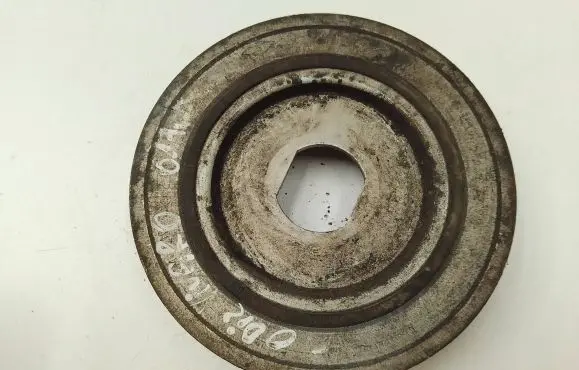 Opel Vivaro Crankshaft pulley 8201058962
