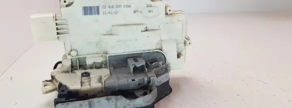 Audi Q3 8U Front door lock 8J2837015A