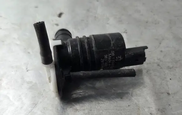 Windscreen/windshield washer pump