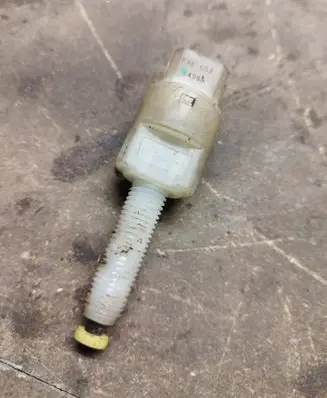 Opel Zafira A Brake pedal sensor switch FAEC52 24565