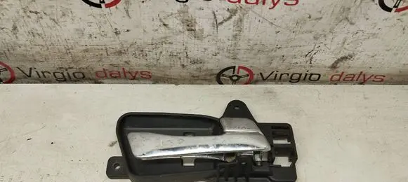 Hyundai i30 Front door interior handle 82623FD000