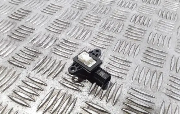 Ford Fiesta Airbag deployment crash/impact sensor DE2NB