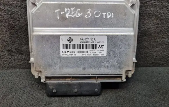 Volkswagen Touareg I Transfer box differential control unit 0AD927755AJ