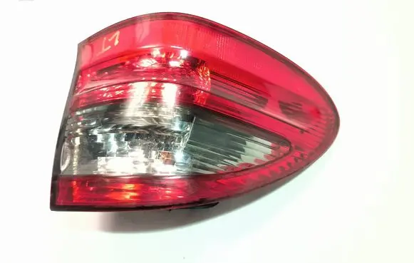 Mercedes-Benz E W211 Rear/tail lights A2118202764