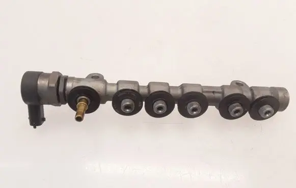 Renault Laguna III Fuel main line pipe 8200727609 0445216019 H8200727620