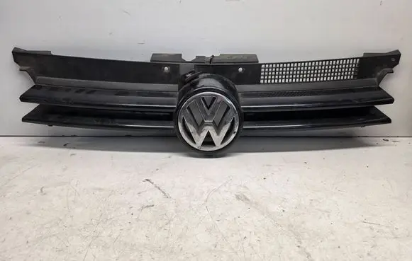 Volkswagen Golf IV Front grill 1J0853651G
