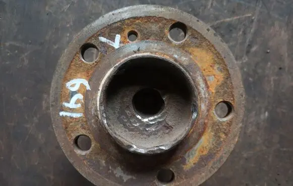 Mercedes-Benz A W169 Rear wheel hub