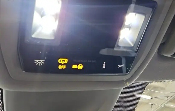 Skoda Octavia Mk4 Other interior light 5E3868837A IMPRK1562771