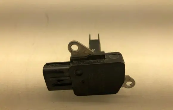 Toyota Auris E180 Mass air flow meter 222040V020 222040V010