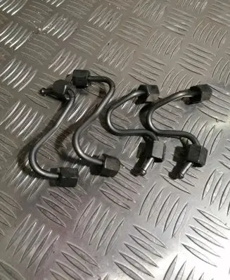 Mercedes-Benz C W204 Fuel injector supply line/pipe 