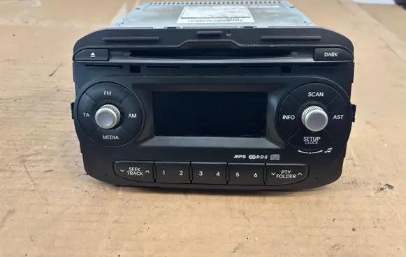 KIA Picanto Radio/CD/DVD/GPS head unit AM100TAEE 5221620 961701Y201MB