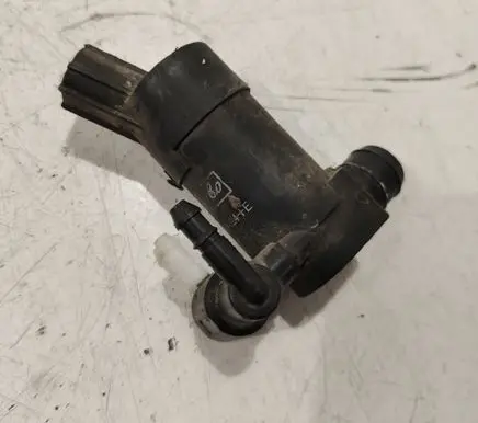 Ford Focus Windscreen/windshield washer pump