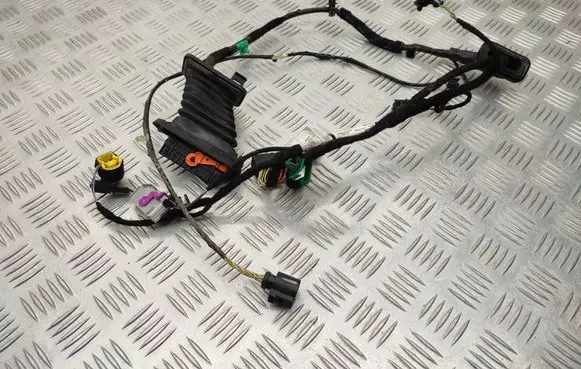Volkswagen Scirocco Front door wiring loom 1K8971121Q