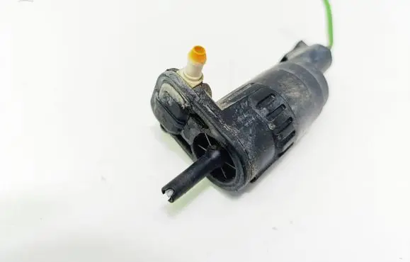 Skoda Octavia Mk1 (1U) Windscreen/windshield washer pump 1T0955651A