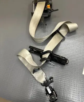 Volvo XC90 Front seatbelt 32239334 13092018 637752500