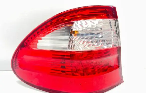 Mercedes-Benz E W211 Rear/tail lights 379107