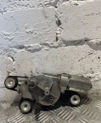 Ford Mondeo Mk III Rear window wiper motor 0390201583