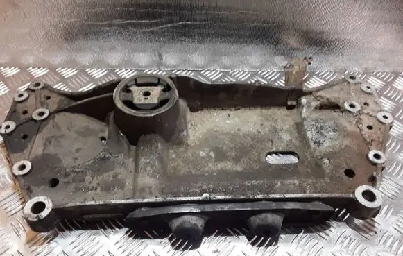 Volkswagen Caddy Front subframe 1K0199369G