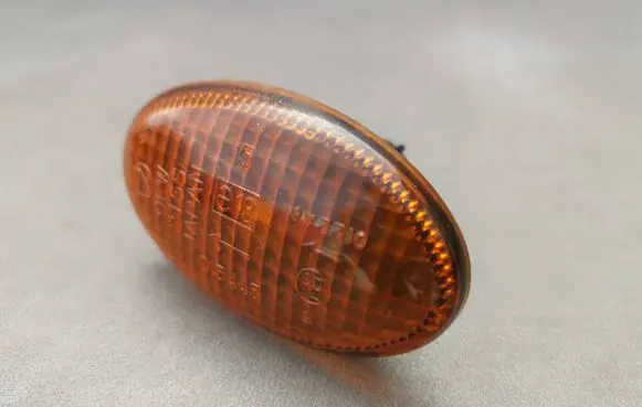 Subaru Impreza II Front fender indicator light 876310 015445