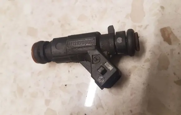 Mercedes-Benz ML W163 Fuel injector A1120780049