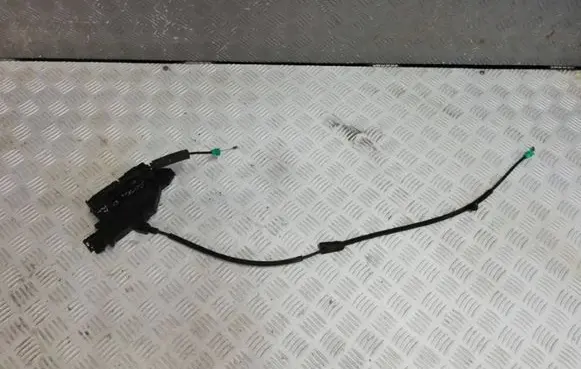 Peugeot 207 CC Front door lock 