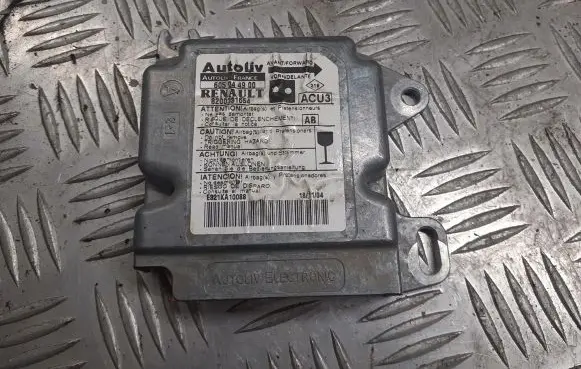 Renault Kangoo I Airbag control unit/module 8200381654