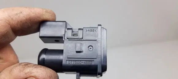 Toyota Avensis T270 Interior temperature sensor 0775004682