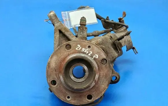 Citroen Xsara Picasso Front wheel hub spindle knuckle